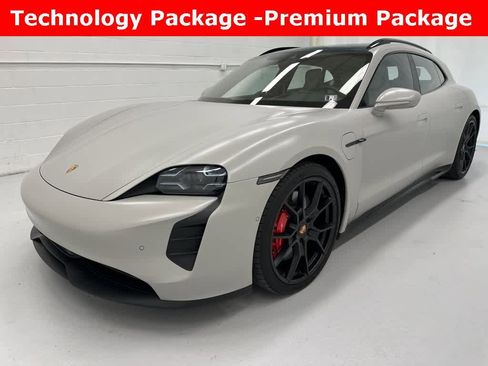 Used 2024 Porsche Taycan GTS image 4