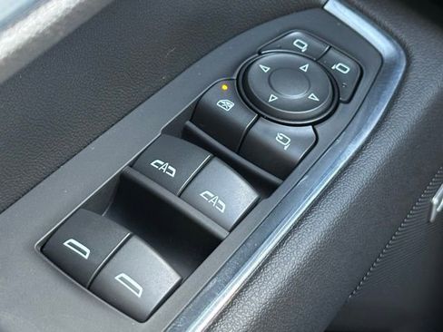 Used 2023 GMC Sierra 1500 SLT w/ SLT Convenience Package image 28