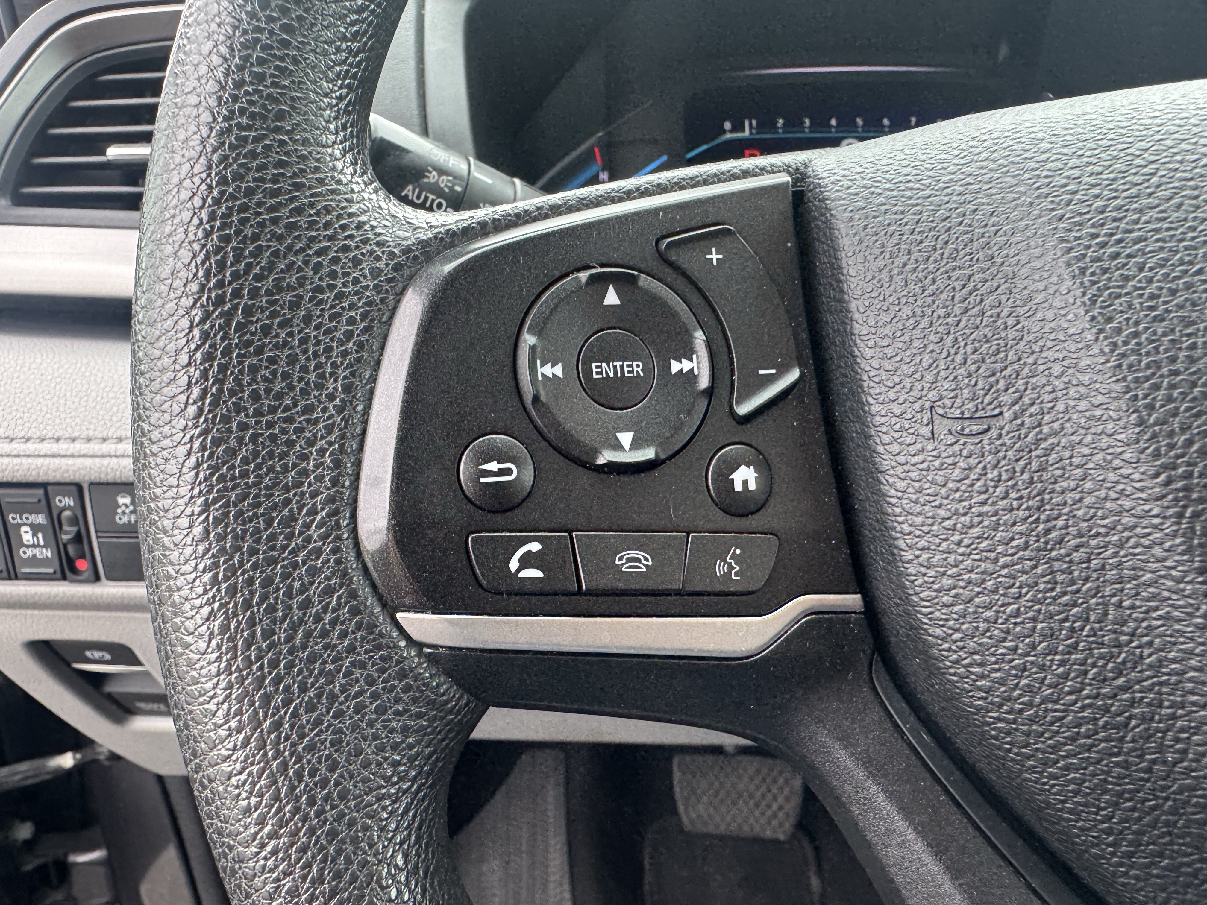 Used 2019 Honda Odyssey EX image 19