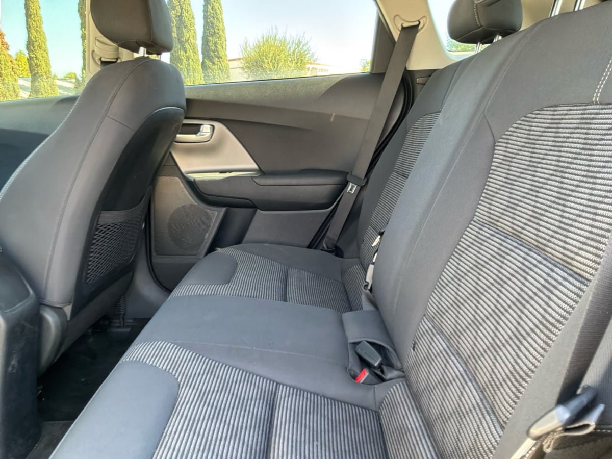 Used 2021 Kia Niro LX FWD image 17