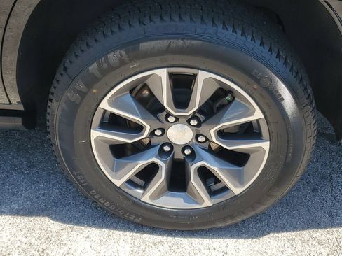 Used 2023 Chevrolet Tahoe Premier AWD/4WD image 5