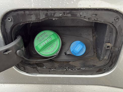 Used 2019 Ford F250 XLT w/ XLT Value Package image 21