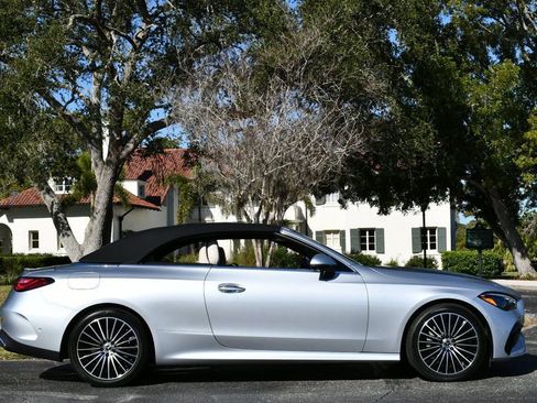 Used 2024 Mercedes-Benz CLE 450 4MATIC Cabriolet image 47