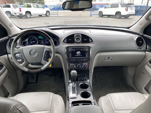 Used 2015 Buick Enclave Leather image 3
