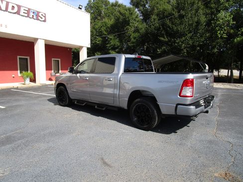 Used 2021 RAM 1500 Lone Star image 3