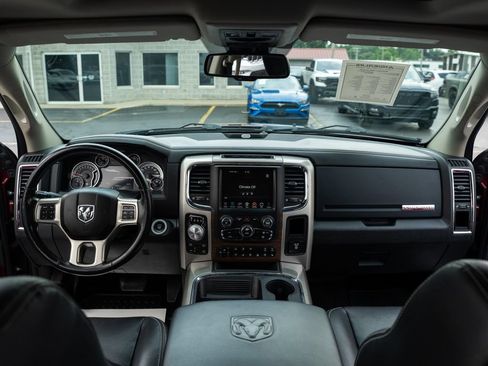 Used 2016 RAM 1500 Laramie w/ Convenience Group AWD/4WD image 19