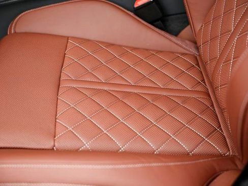 New 2025 Audi S8 4.0T image 24