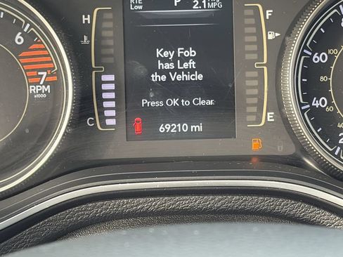 Used 2020 Jeep Cherokee Latitude Plus FWD image 19