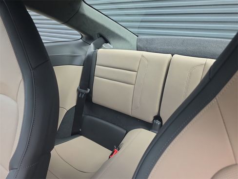 Used 2025 Porsche 911 Carrera GTS image 25