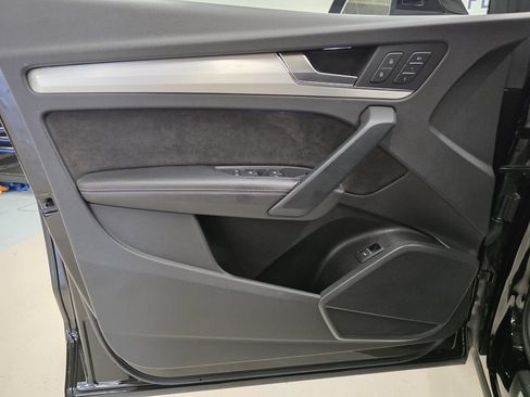 Used 2019 Audi SQ5 Premium Plus AWD/4WD image 18