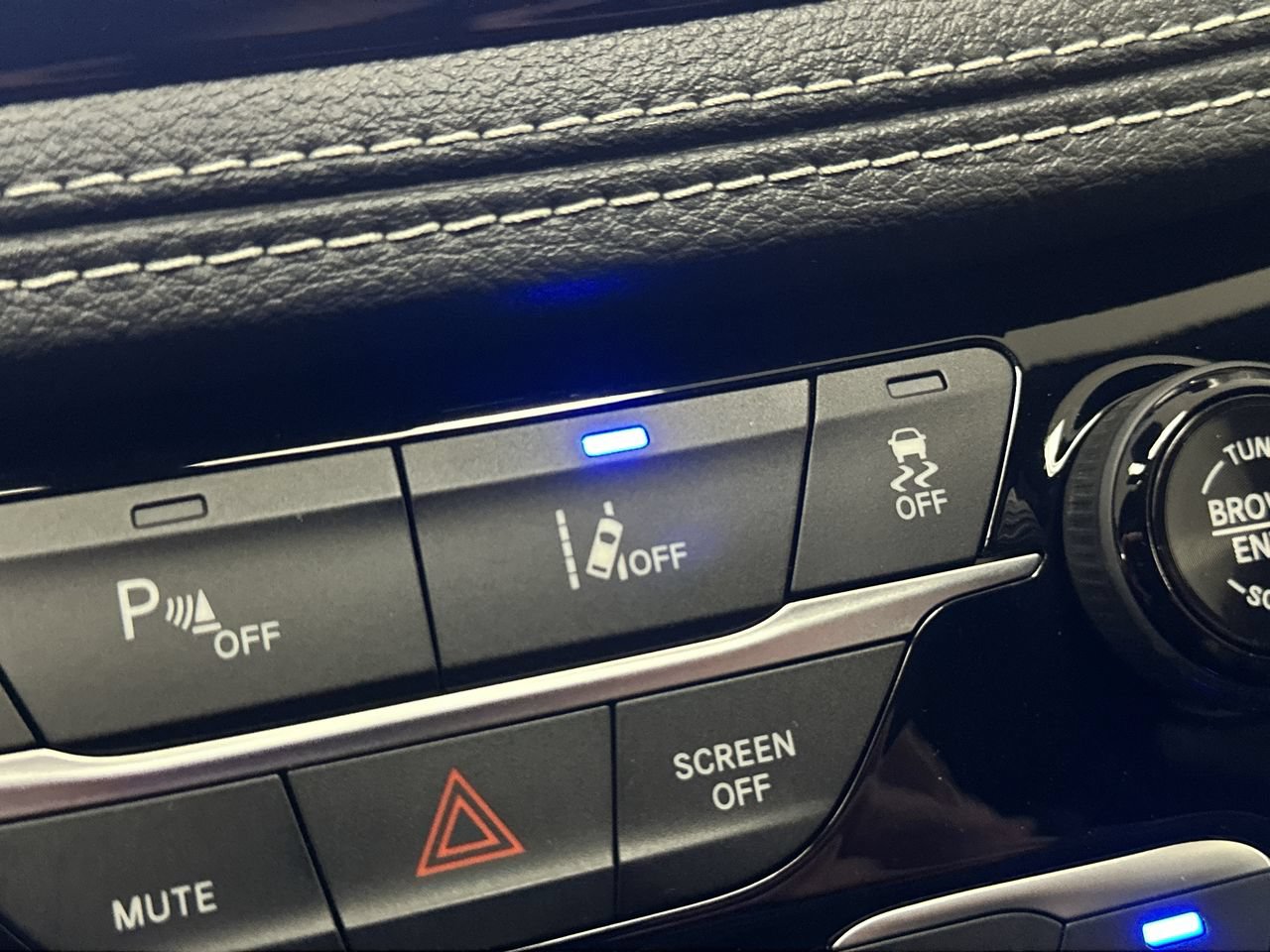 Used 2026 Chrysler Pacifica Select AWD/4WD image 44