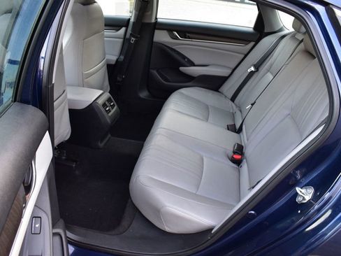 Used 2018 Honda Accord Touring image 20