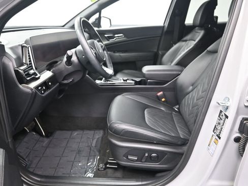 Certified 2025 Kia Sportage X-Pro image 15