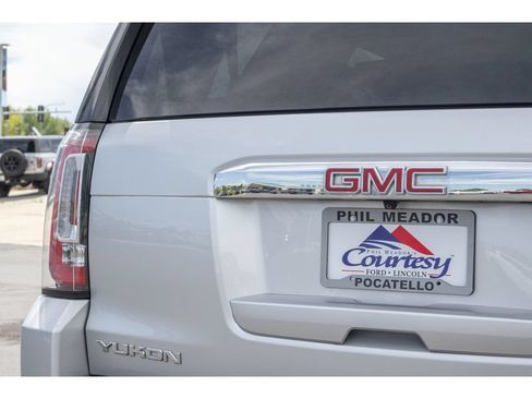 Used 2019 GMC Yukon Denali w/ Denali Ultimate Package AWD/4WD image 30