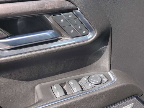 Used 2024 Chevrolet Silverado 1500 LTZ AWD/4WD image 22