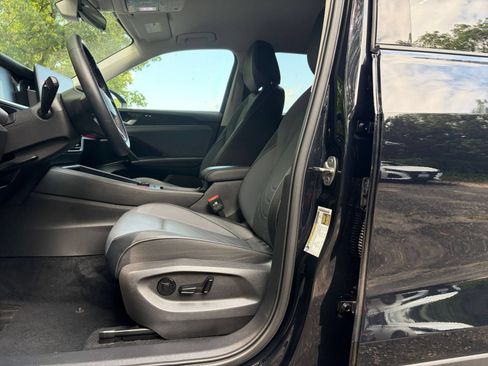 Used 2026 Volkswagen Tiguan SE AWD/4WD image 29