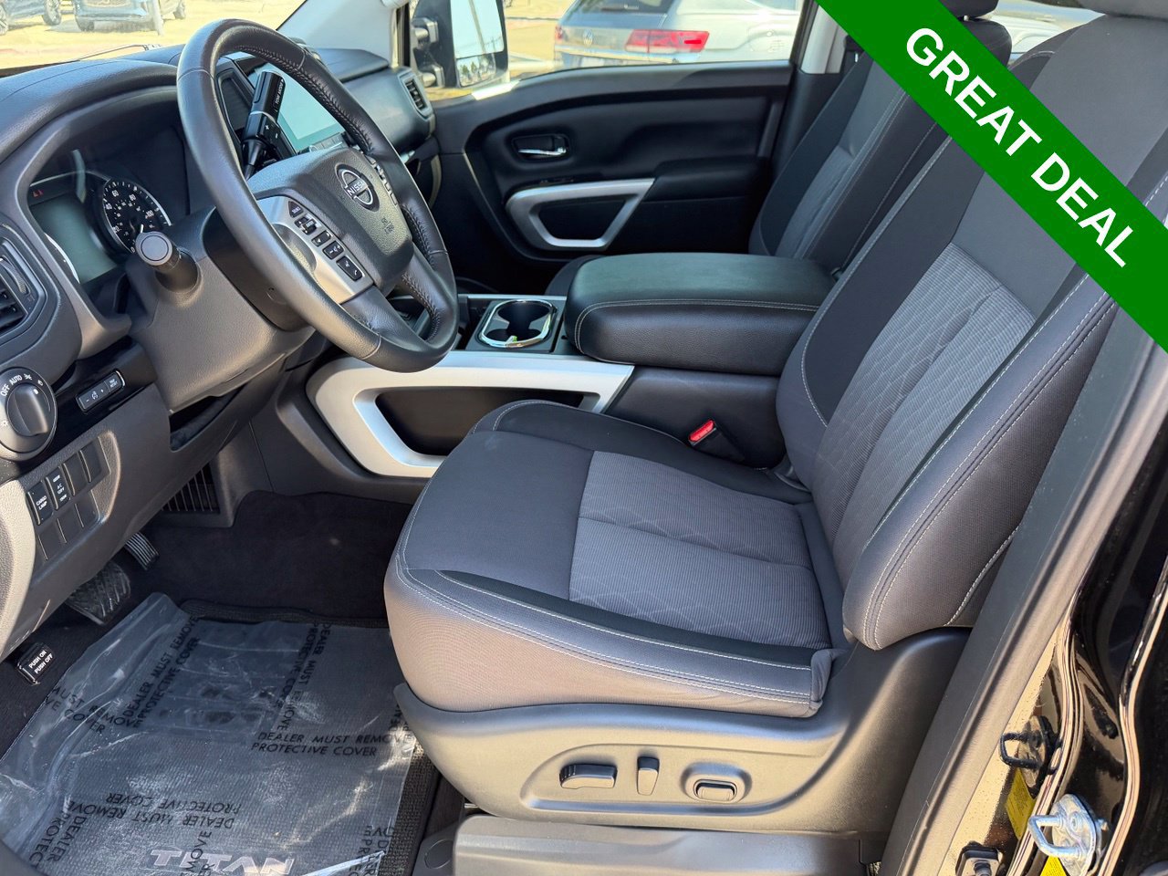 Used 2024 Nissan Titan SV w/ SV Convenience Package RWD image 32
