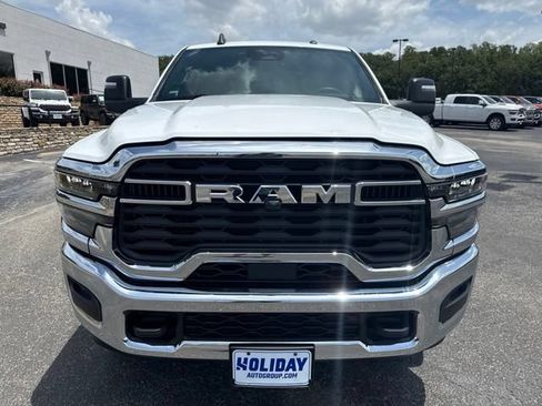 New 2026 RAM 2500 Tradesman w/ Chrome Appearance Group AWD/4WD image 8