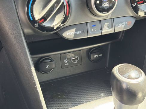 Used 2020 Hyundai Kona SEL FWD image 25