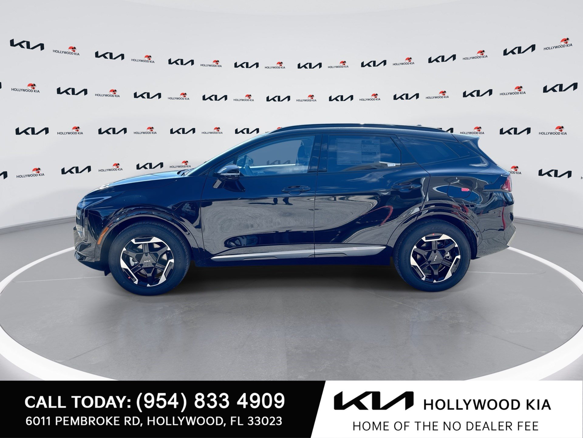 New 2026 Kia Sportage SX FWD image 5
