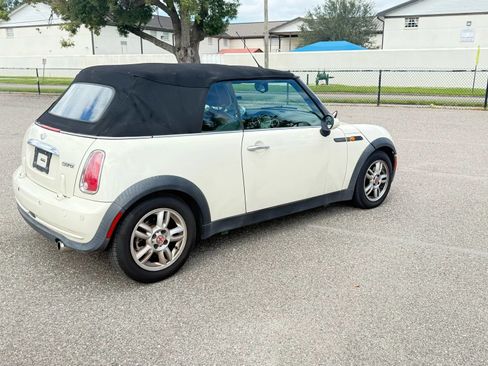 Used 2007 MINI Cooper Convertible FWD image 6
