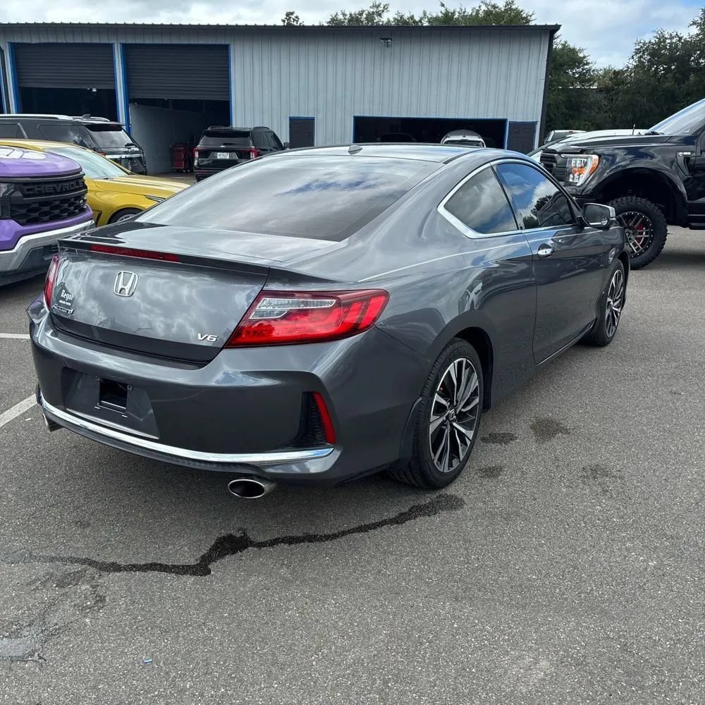 Used 2017 Honda Accord EX-L image 8