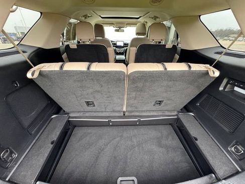 Used 2021 Ford Explorer Limited w/ Equipment Group 301A image 31