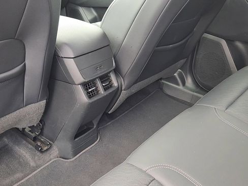 Used 2025 Chevrolet Equinox LT w/ Convenience Package II AWD/4WD image 17