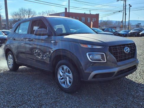 New 2026 Hyundai Venue SE FWD image 4