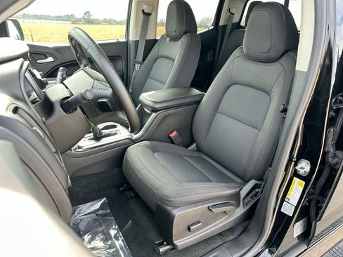 Used 2017 Chevrolet Colorado LT w/ Midnight Edition image 11