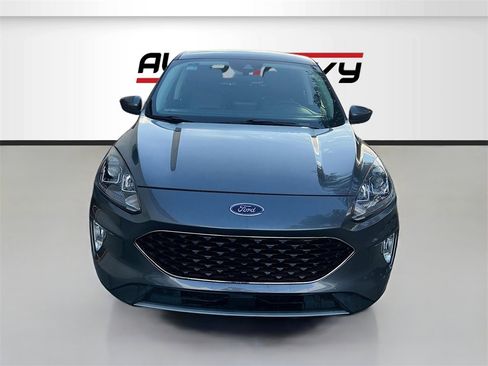 Used 2022 Ford Escape SEL image 2