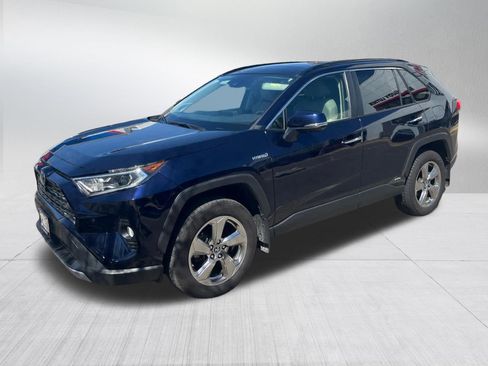 Used 2019 Toyota RAV4 Limited AWD/4WD image 2