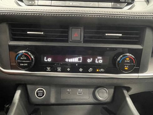Used 2023 Nissan Rogue SV AWD/4WD image 28
