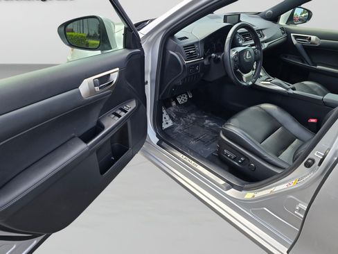 Used 2014 Lexus CT 200h w/ F Sport w/Nuluxe Interior FWD image 25