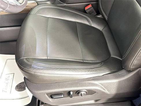 Used 2019 Chevrolet Silverado 1500 LT Trail Boss image 18