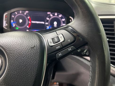 Used 2020 Volkswagen Atlas SEL FWD image 30