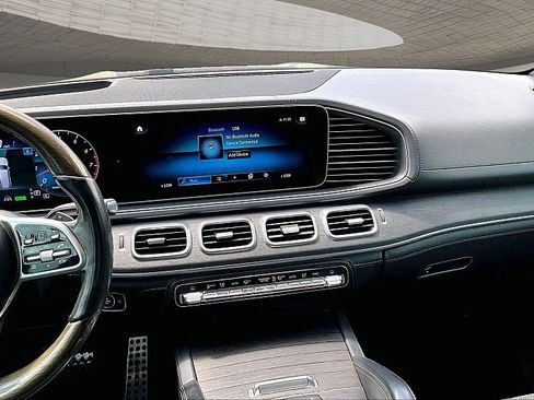 Used 2020 Mercedes-Benz GLS 580 4MATIC image 5