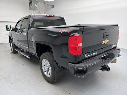 Used 2019 Chevrolet Silverado 3500 High Country w/ Duramax Plus Package image 10