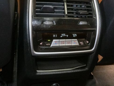 Used 2022 BMW X5 xDrive40i AWD/4WD image 28