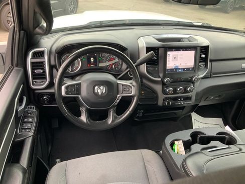 Used 2024 RAM 2500 Big Horn AWD/4WD image 20