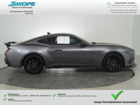 Used 2024 Ford Mustang Coupe RWD image 3