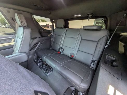Used 2024 GMC Yukon Denali AWD/4WD image 30