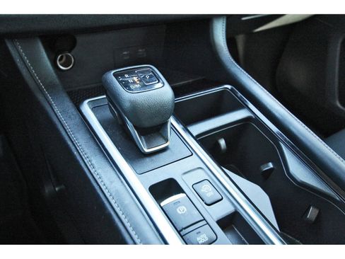 Used 2023 Nissan Pathfinder SV image 28