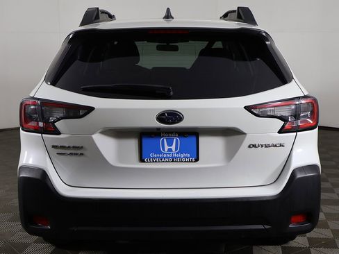 Used 2023 Subaru Outback Premium image 9