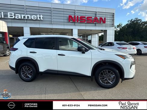 Certified 2026 Nissan Rogue S FWD image 5