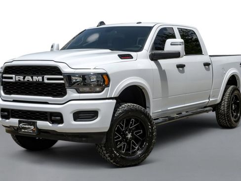 Used 2023 RAM 2500 Tradesman AWD/4WD image 5