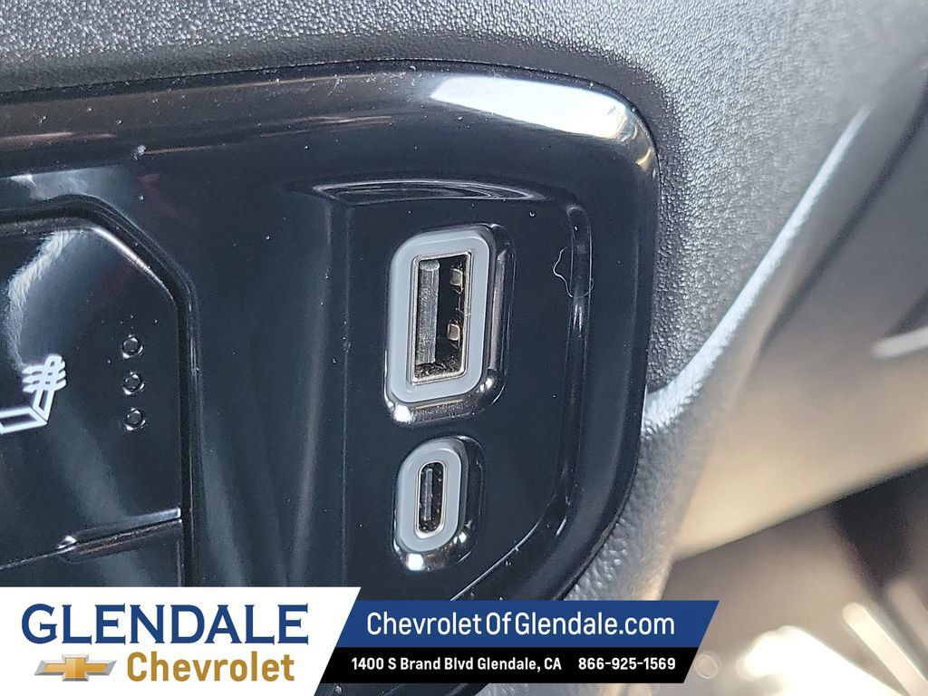 Used 2024 Chevrolet Silverado 1500 LT Trail Boss w/ LT Trail Boss Premium Package AWD/4WD image 29