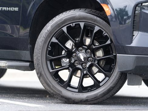Used 2022 Chevrolet Tahoe LT w/ Luxury Package AWD/4WD image 42