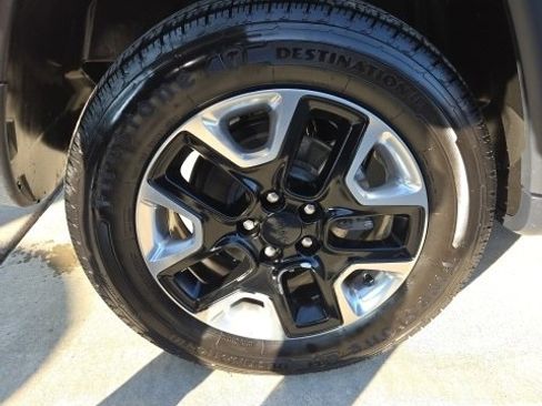 Used 2017 Jeep Compass Trailhawk w/ Leather Interior Group image 27