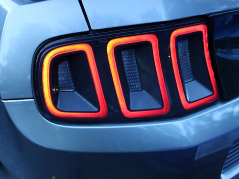Used 2014 Ford Mustang Coupe RWD image 22